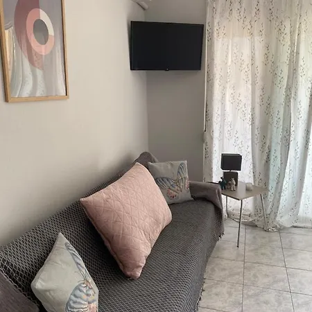 Small Beauty Studio Kavala Exterior photo